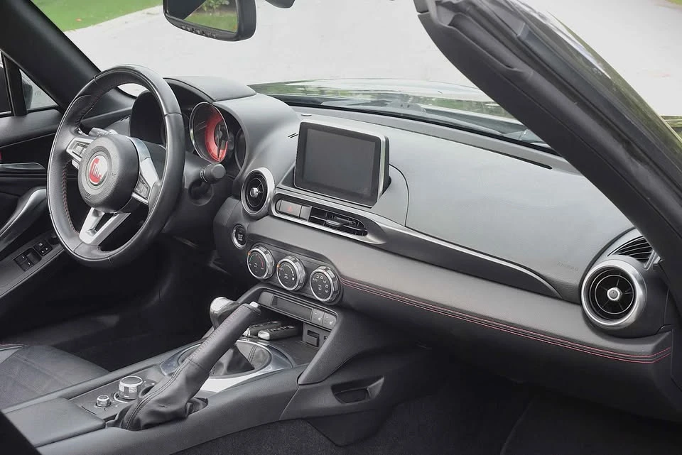 2017 Fiat 124 Spider - Image 6 of 20