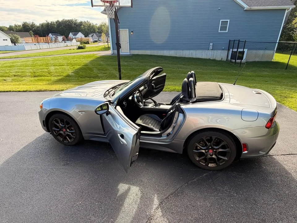 2017 Fiat 124 Spider - Image 6 of 10