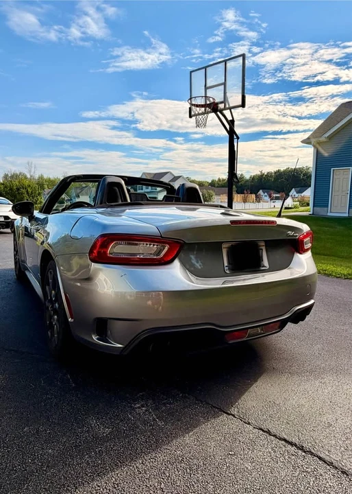 2017 Fiat 124 Spider - Image 4 of 10