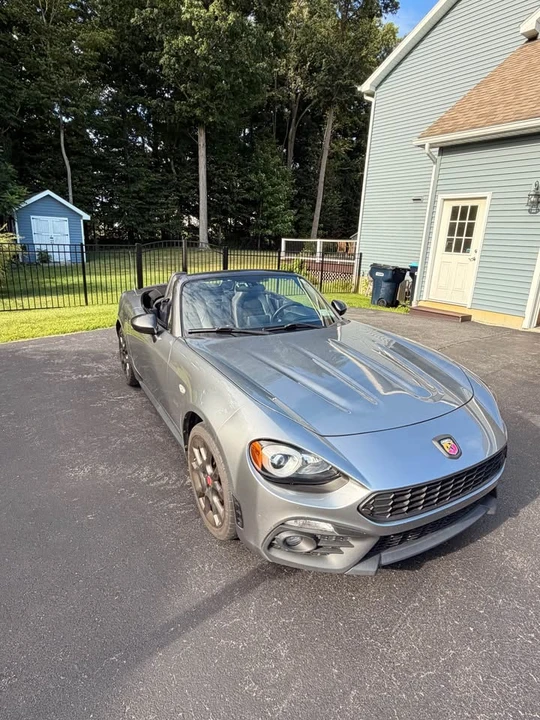 2017 Fiat 124 Spider - Image 5 of 10