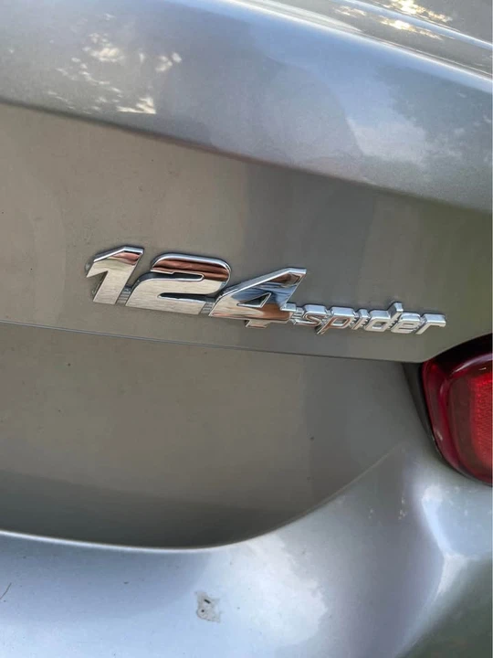2017 Fiat 124 Spider - Image 12 of 13