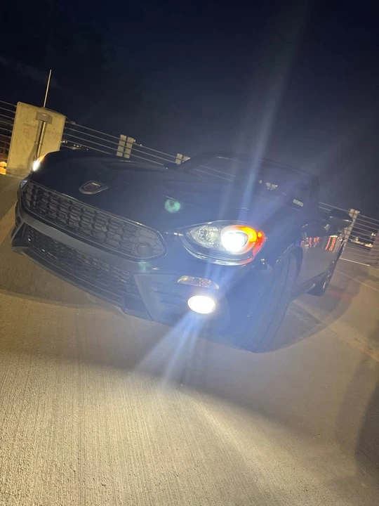 2017 Fiat 124 Spider - Image 5 of 16