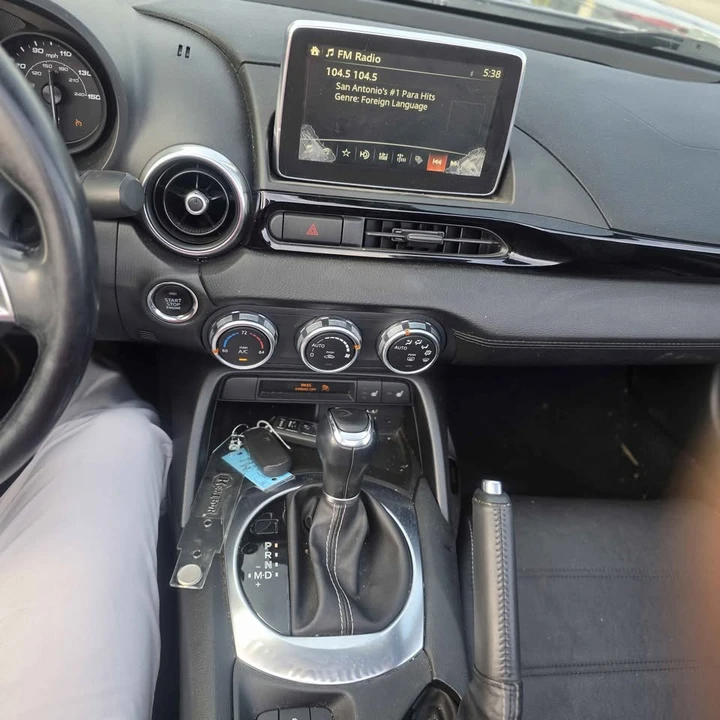 2017 Fiat 124 Spider - Image 13 of 14