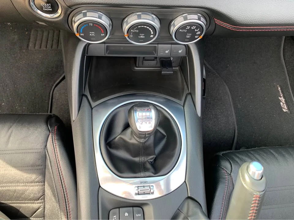 2017 Fiat 124 Spider - Image 8 of 15