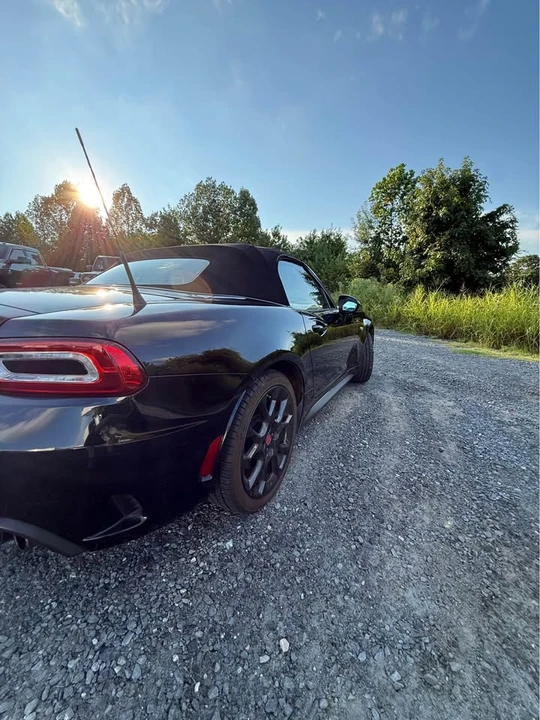 2017 Fiat 124 Spider - Image 3 of 8