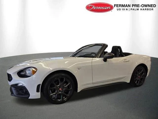 2017 Fiat 124 Spider - Image 2 of 5