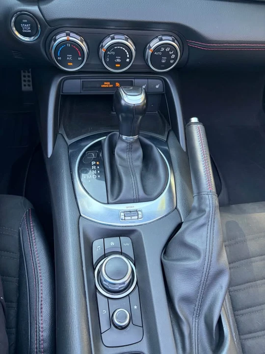 2017 Fiat 124 Spider - Image 7 of 9
