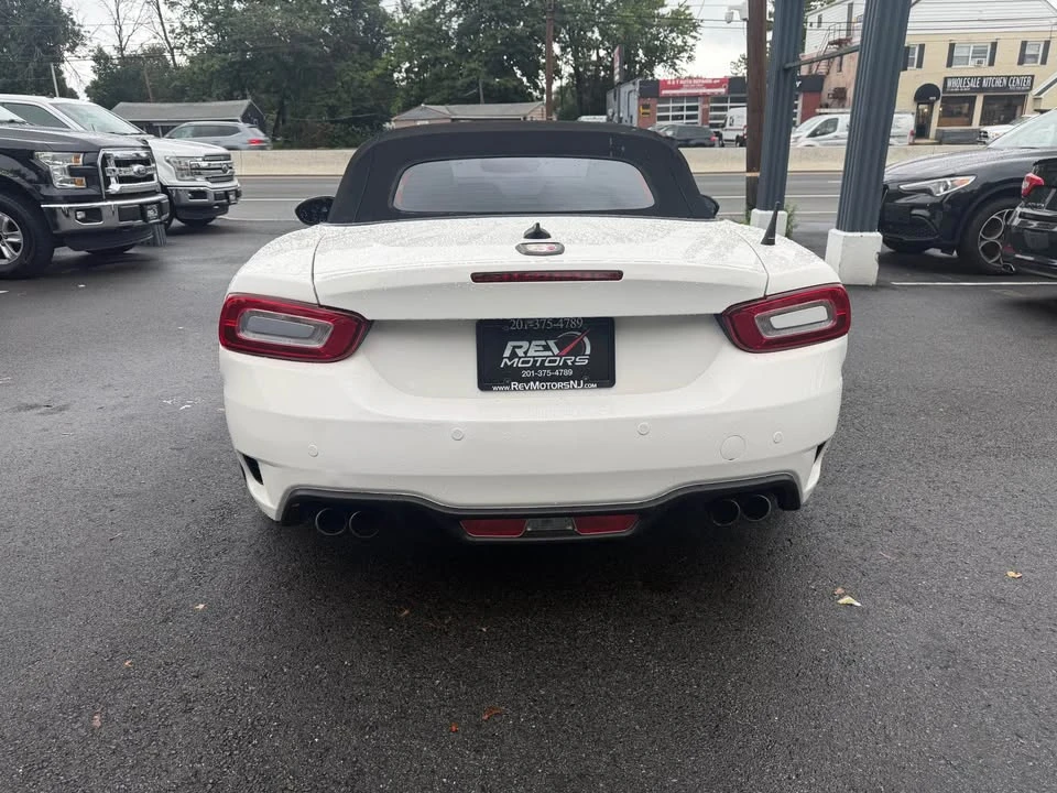 2017 Fiat 124 Spider - Image 4 of 18