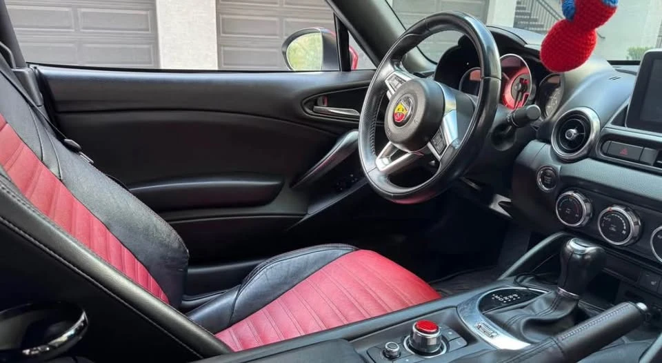 2017 Fiat 124 Spider - Image 14 of 19