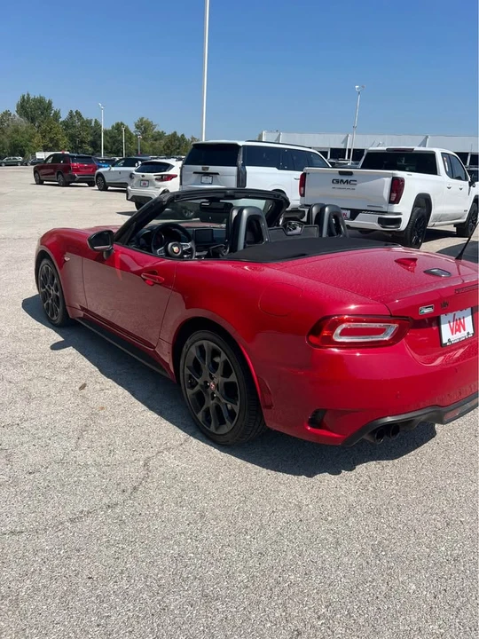 2017 Fiat 124 Spider - Image 5 of 7