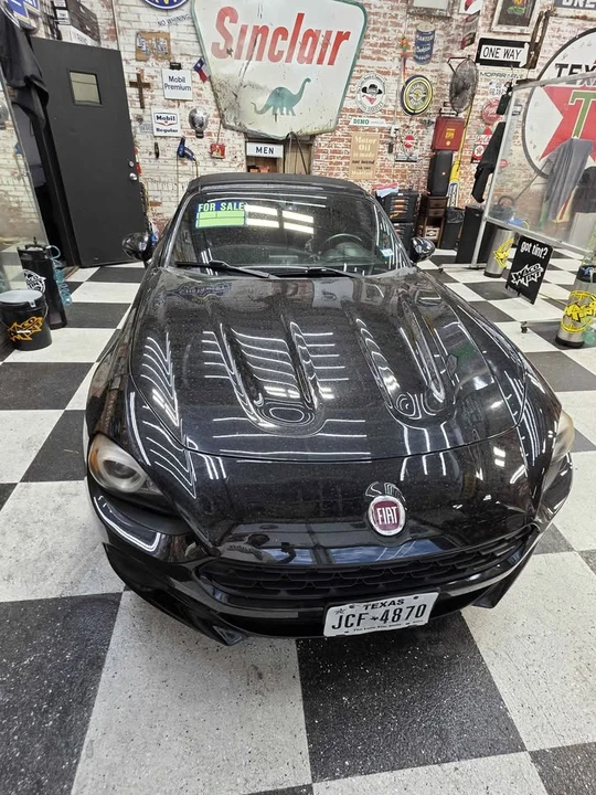 2017 Fiat 124 Spider - Image 2 of 7