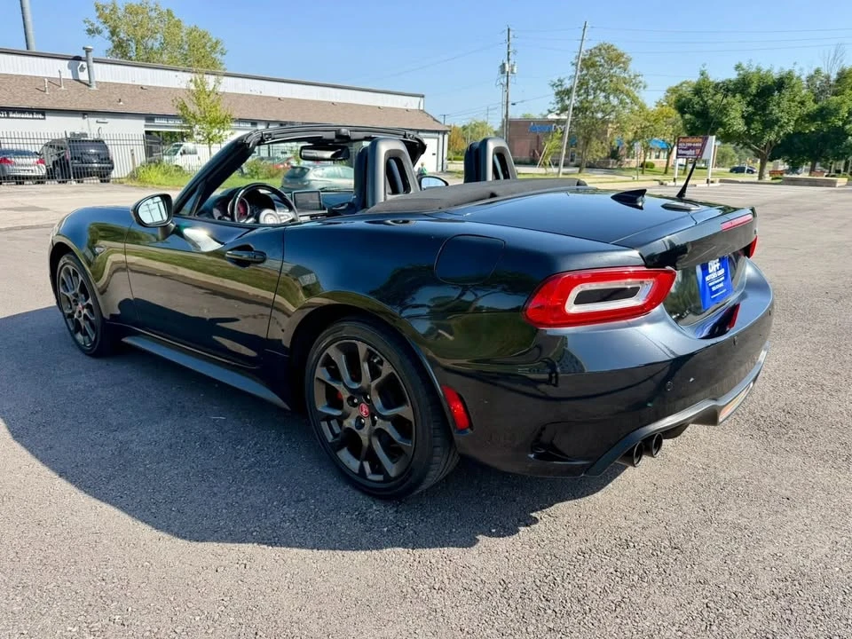 2017 Fiat 124 Spider - Image 7 of 20