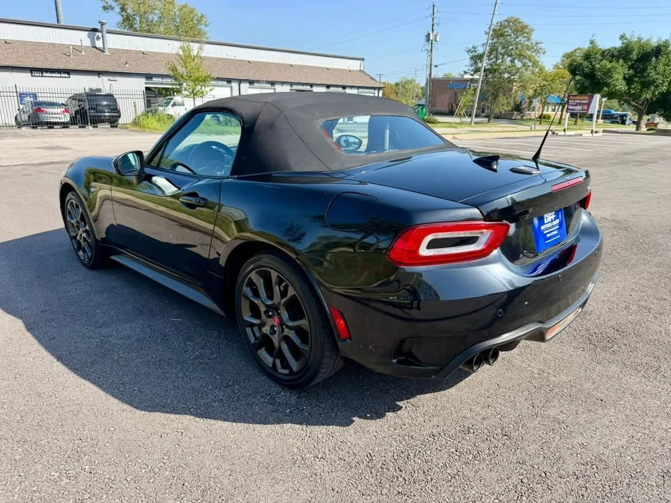 2017 Fiat 124 Spider - Image 19 of 20