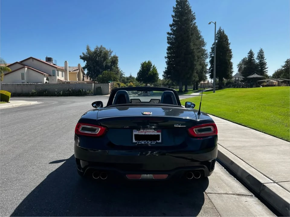 2017 Fiat 124 Spider - Image 4 of 10