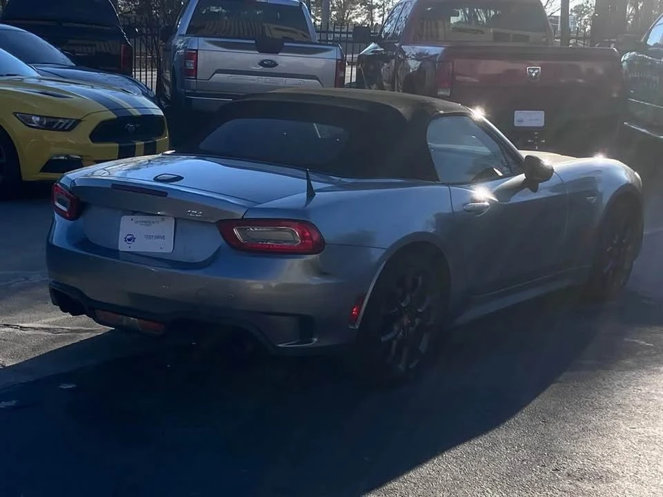 2017 Fiat 124 Spider - Image 3 of 13