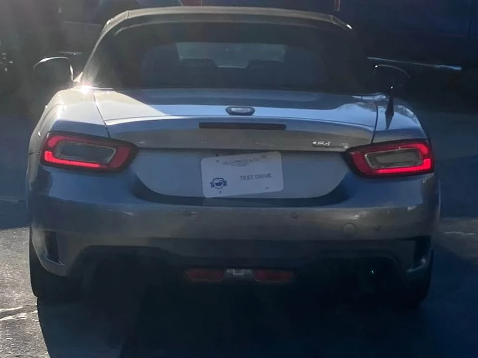 2017 Fiat 124 Spider - Image 4 of 13