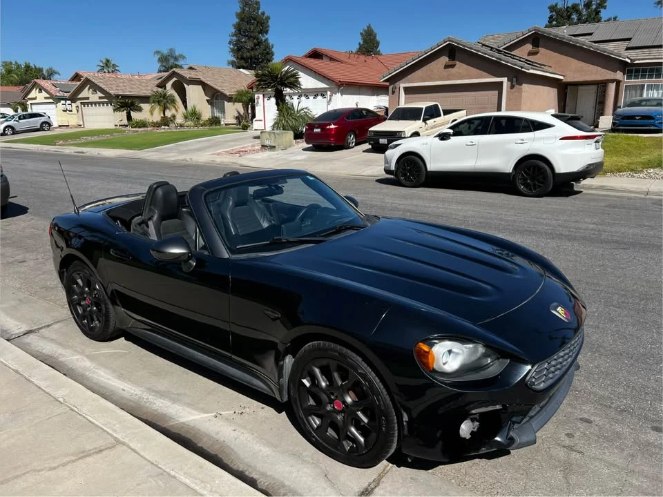 2017 Fiat 124 Spider - Image 3 of 10