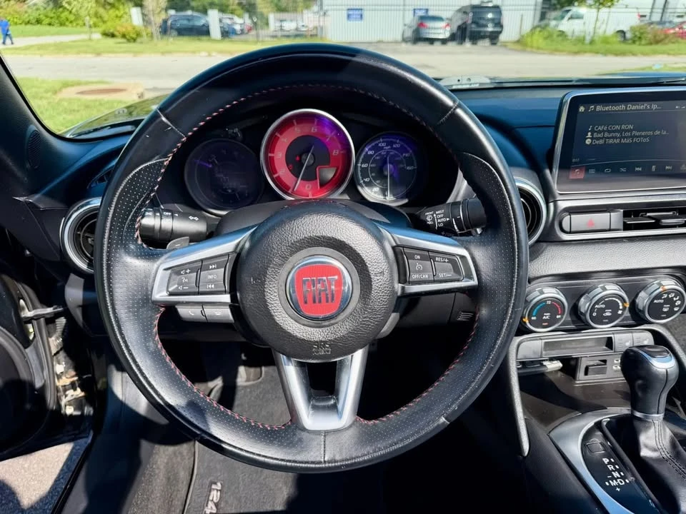 2017 Fiat 124 Spider - Image 12 of 20