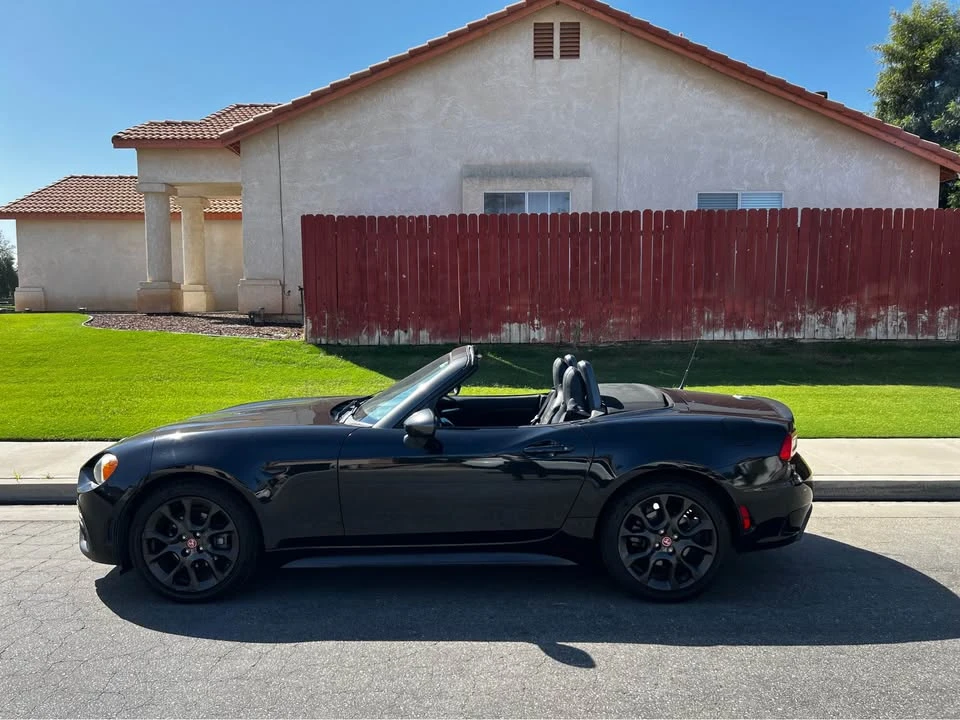 2017 Fiat 124 Spider - Image 7 of 10