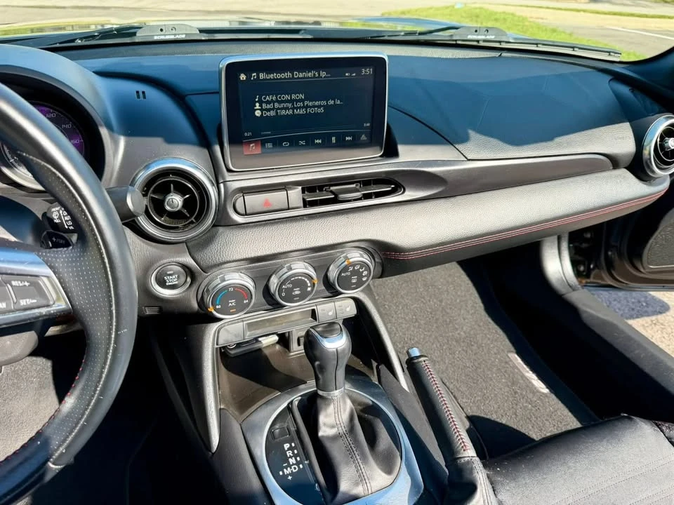 2017 Fiat 124 Spider - Image 14 of 20