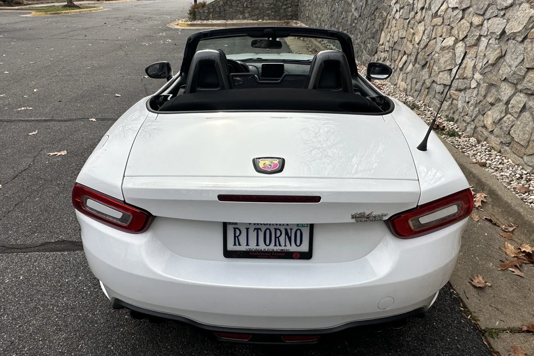 2017 Fiat 124 Spider - Image 18 of 31