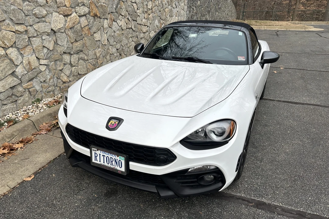 2017 Fiat 124 Spider - Image 3 of 31