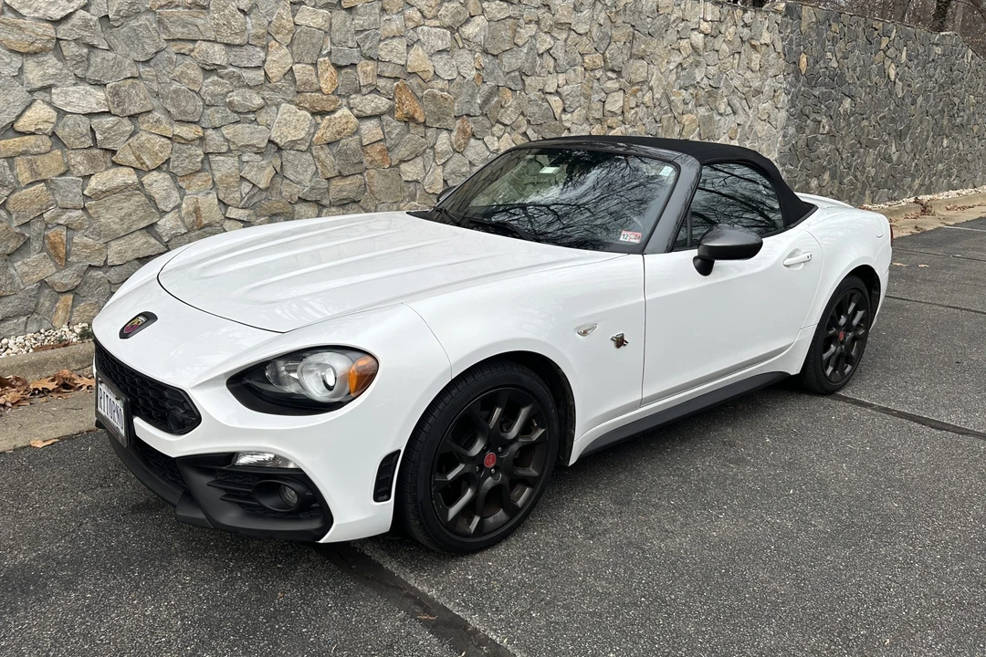 2017 Fiat 124 Spider - Image 6 of 31