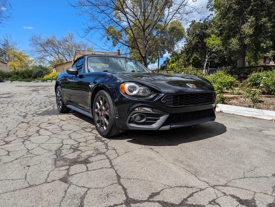 2017 Fiat 124 Spider - Image 28 of 31