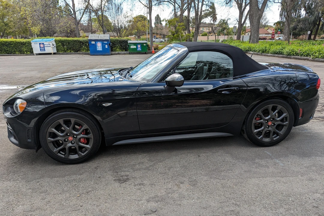 2017 Fiat 124 Spider - Image 3 of 31