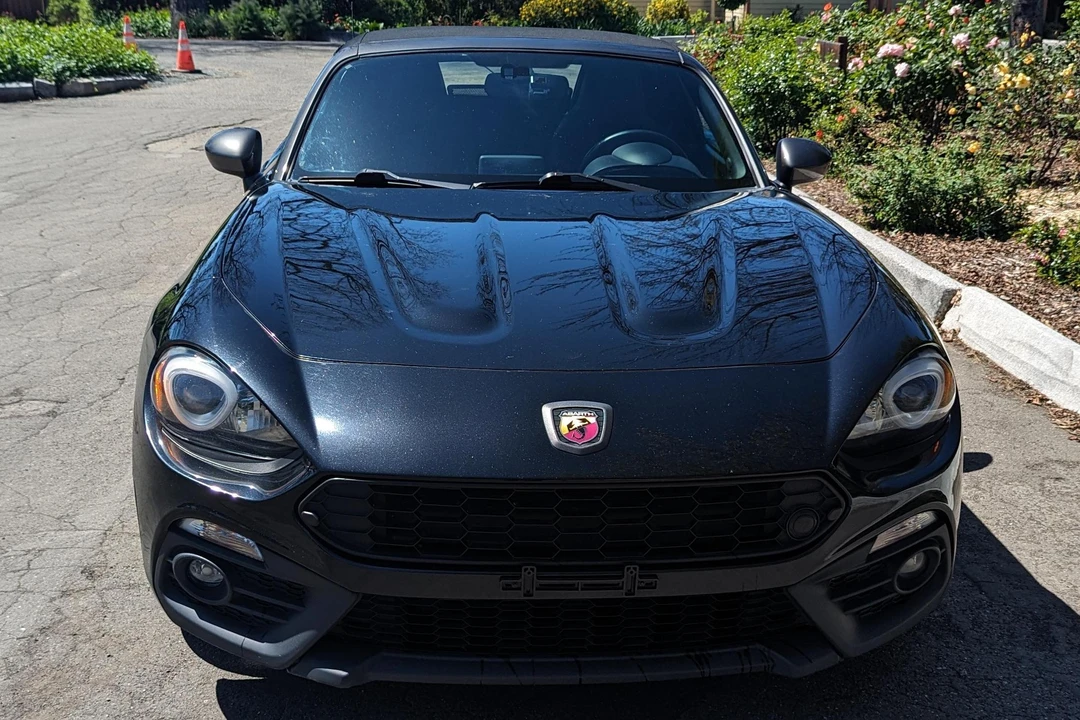2017 Fiat 124 Spider - Image 13 of 31