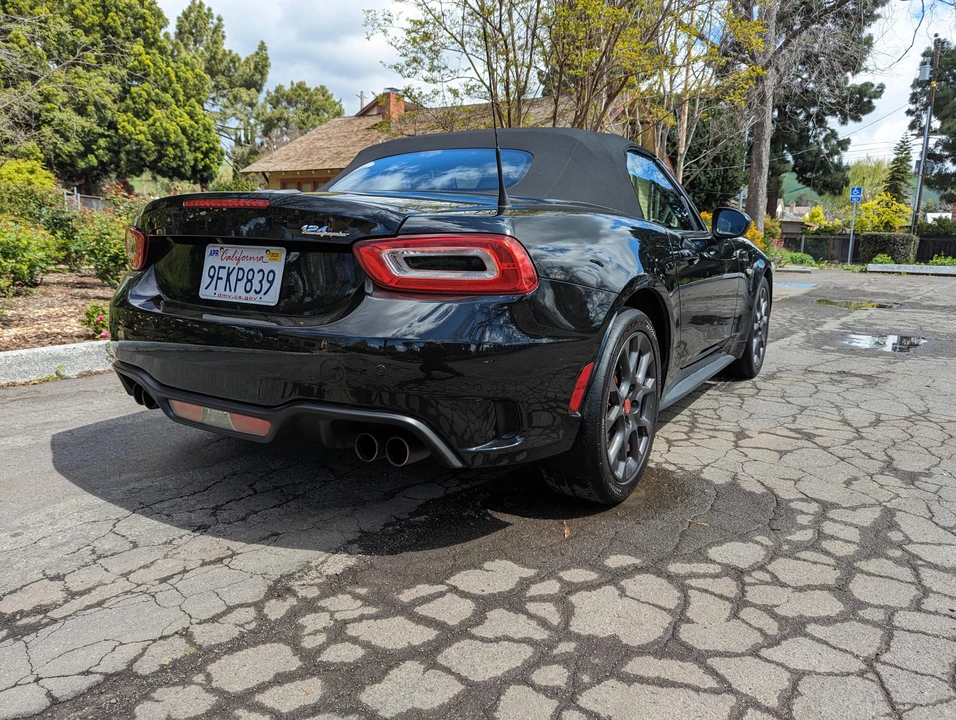 2017 Fiat 124 Spider - Image 21 of 31