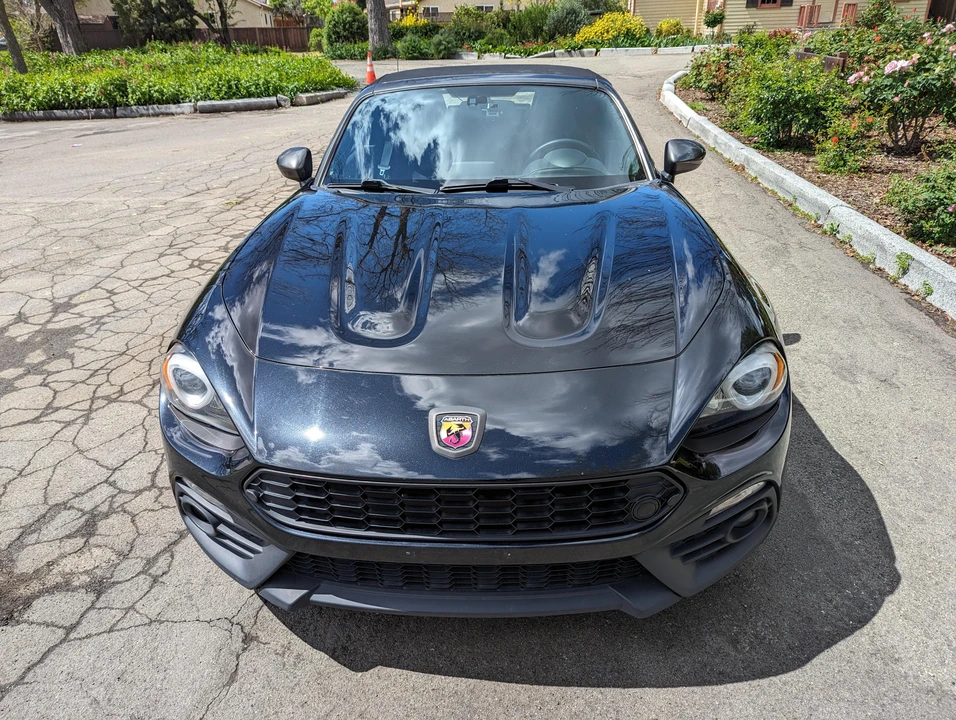 2017 Fiat 124 Spider - Image 14 of 31