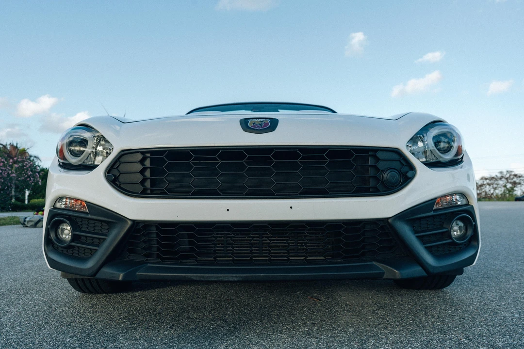 2017 Fiat 124 Spider - Image 23 of 31
