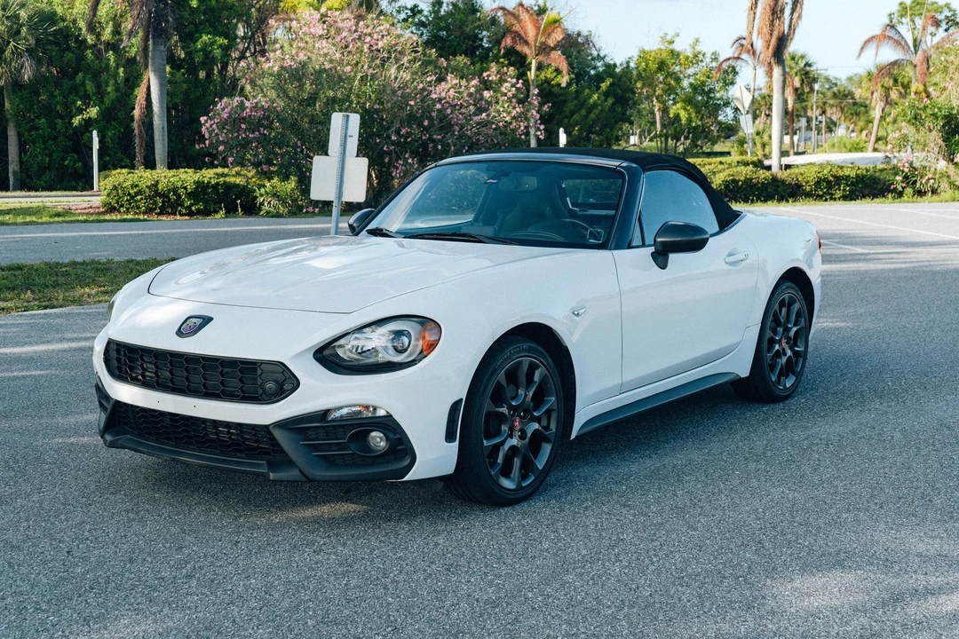 2017 Fiat 124 Spider - Image 7 of 31