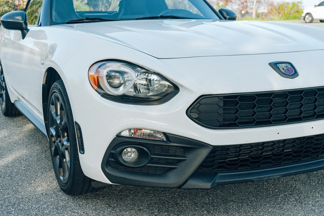 2017 Fiat 124 Spider - Image 19 of 31