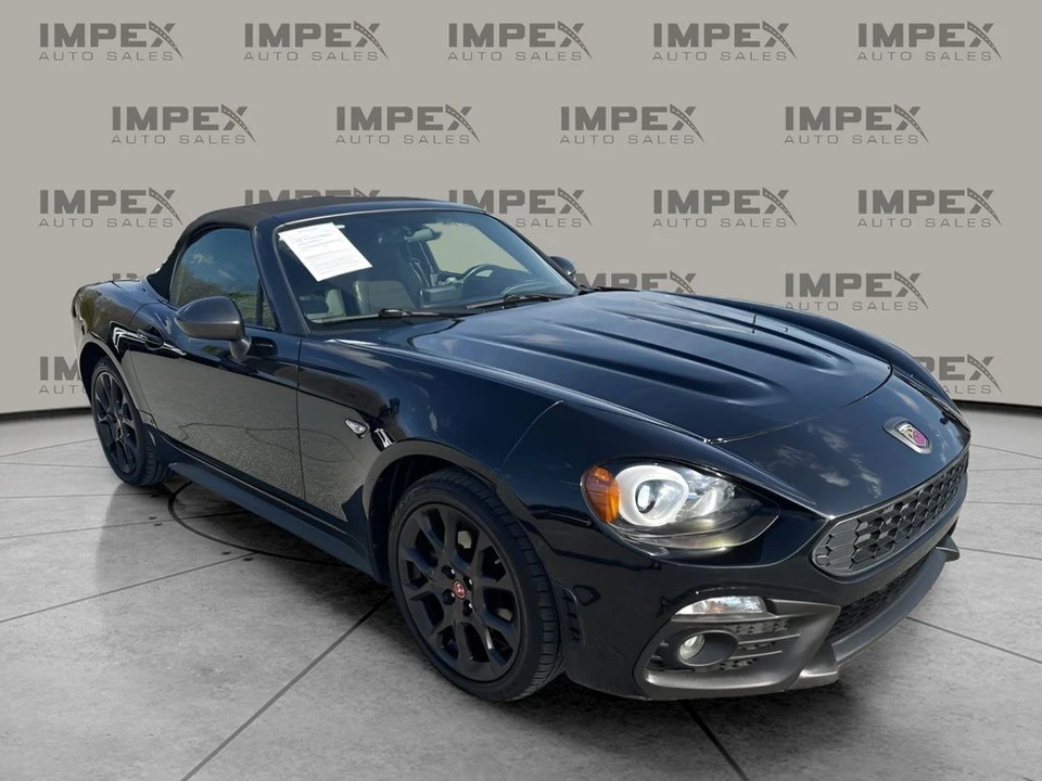 2017 Fiat 124 Spider - Image 7 of 12