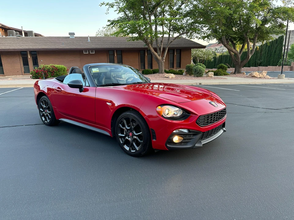 2017 Fiat 124 Spider - Image 20 of 31