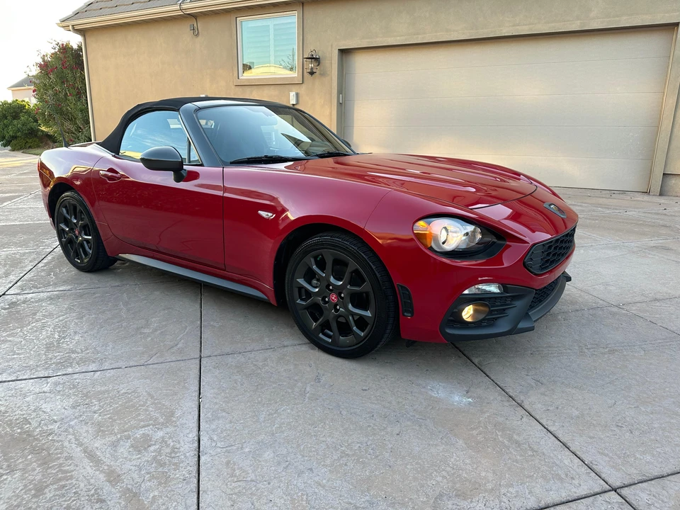 2017 Fiat 124 Spider - Image 30 of 31