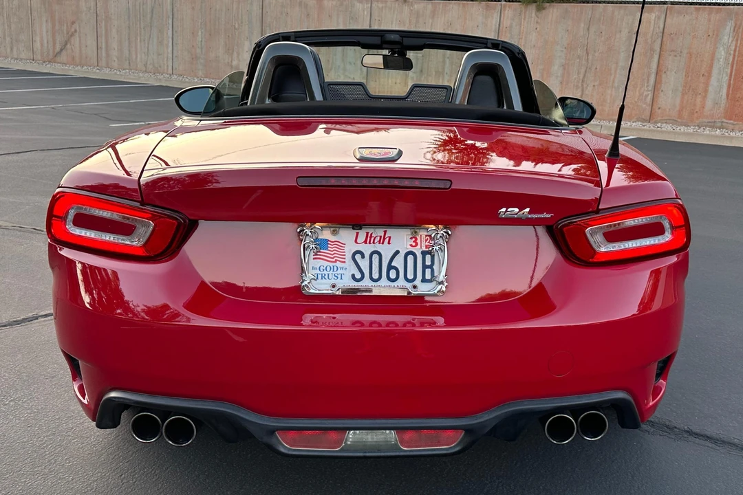 2017 Fiat 124 Spider - Image 5 of 31
