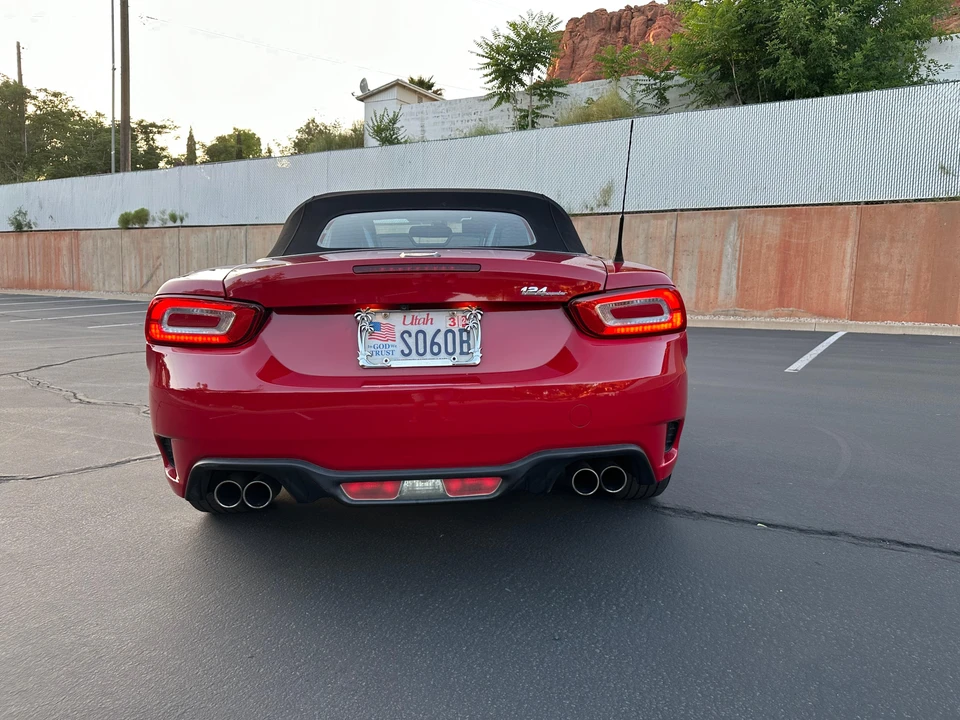 2017 Fiat 124 Spider - Image 26 of 31
