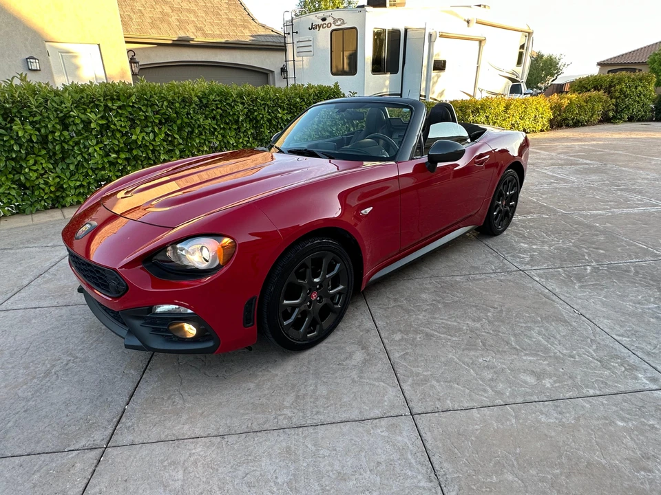 2017 Fiat 124 Spider - Image 7 of 31