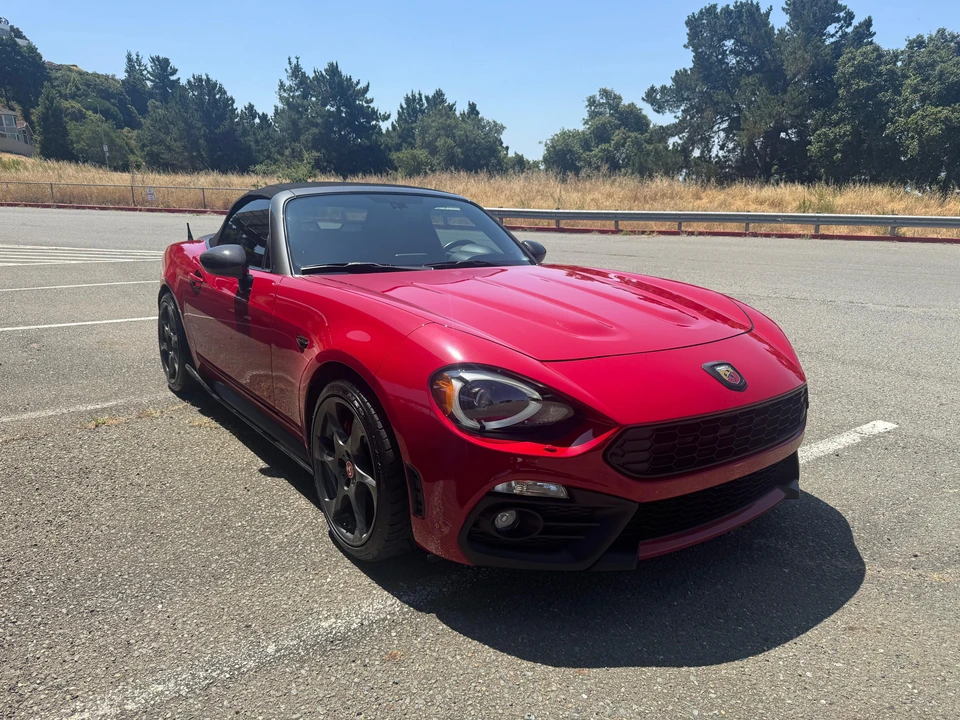 2017 Fiat 124 Spider - Image 21 of 31