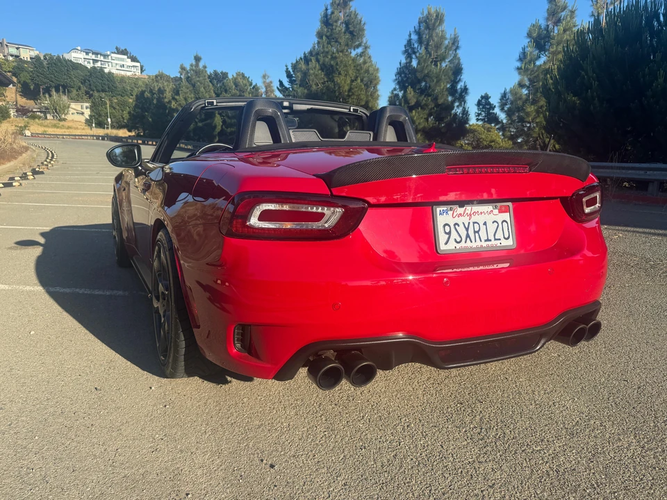 2017 Fiat 124 Spider - Image 8 of 31