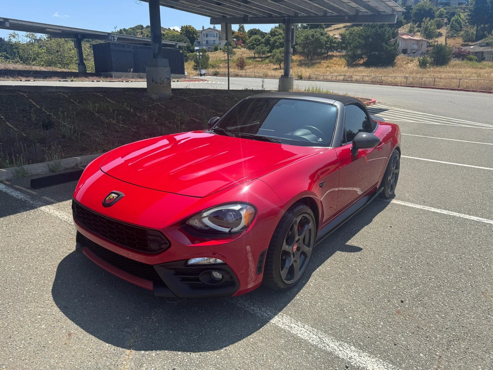 2017 Fiat 124 Spider - Image 12 of 31
