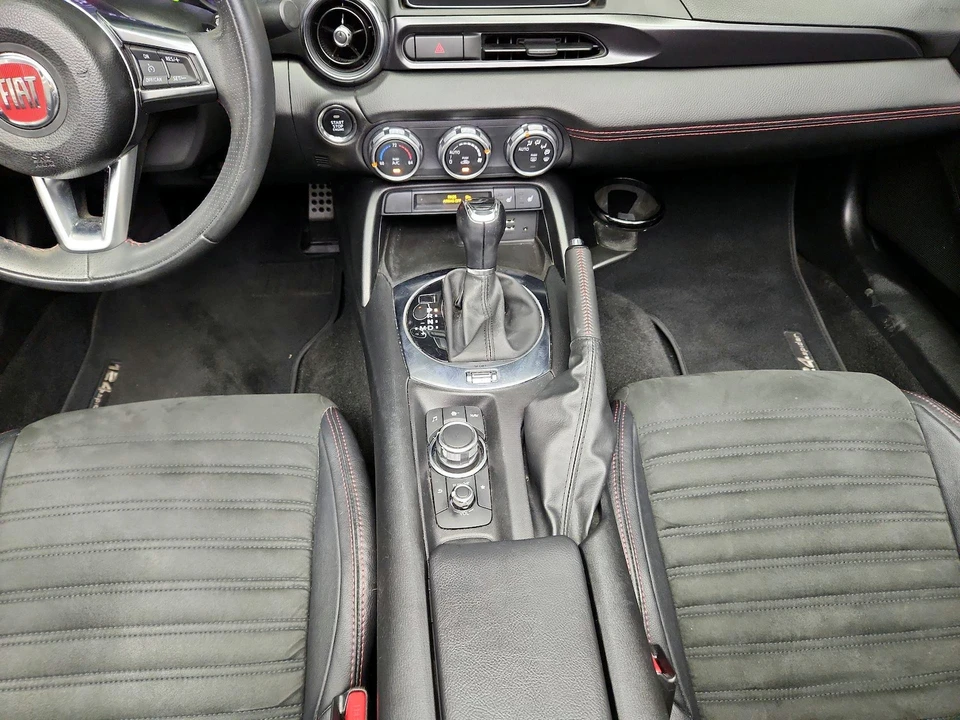 2017 Fiat 124 Spider - Image 18 of 25