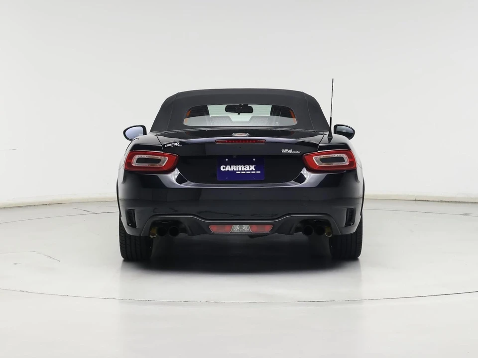 2017 Fiat 124 Spider - Image 7 of 25