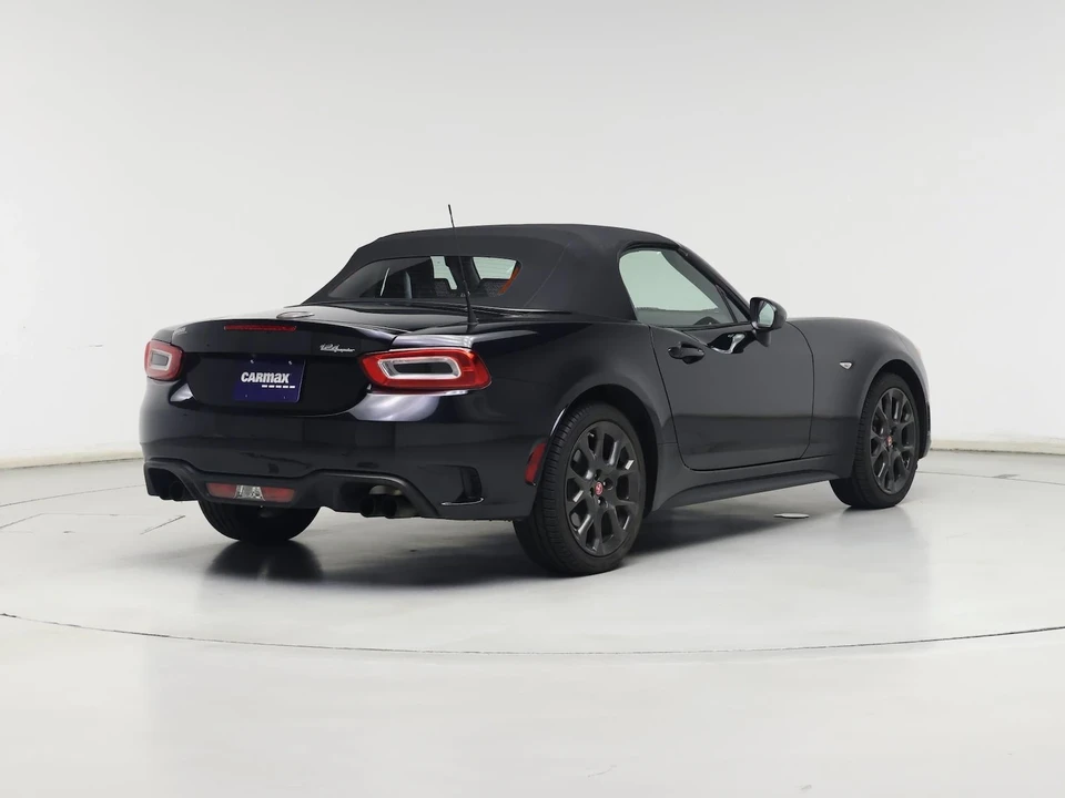 2017 Fiat 124 Spider - Image 9 of 25