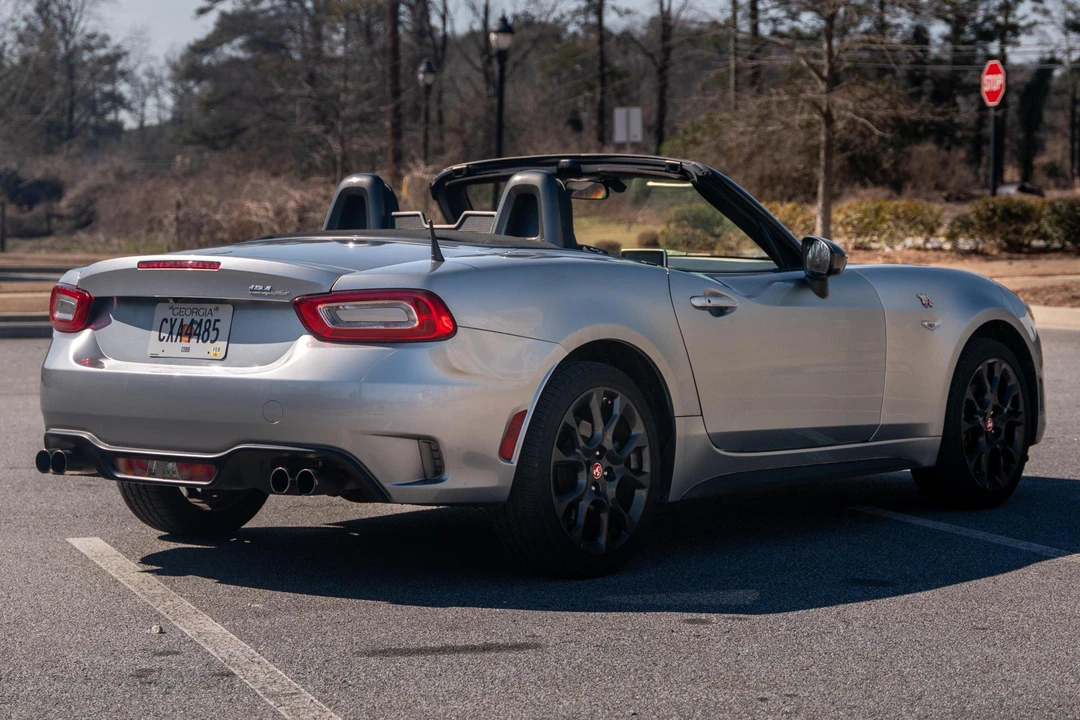 2017 Fiat 124 Spider - Image 4 of 31