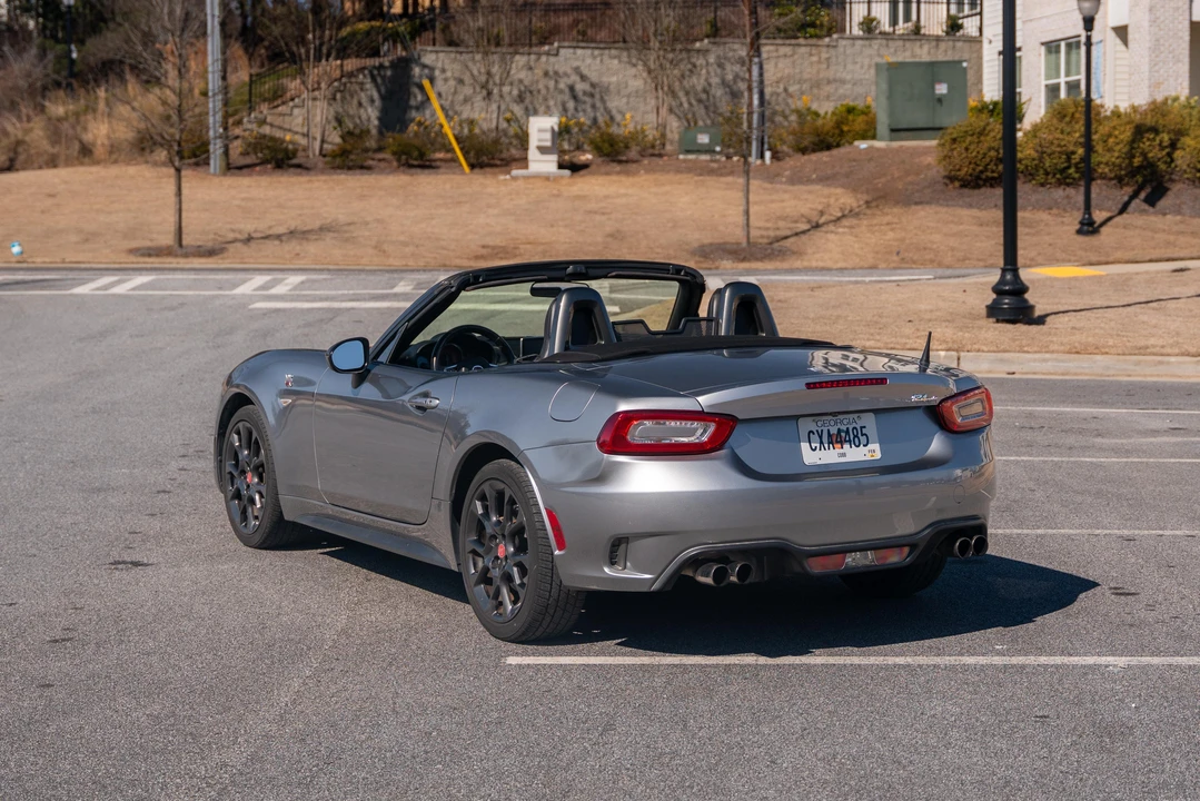 2017 Fiat 124 Spider - Image 7 of 31
