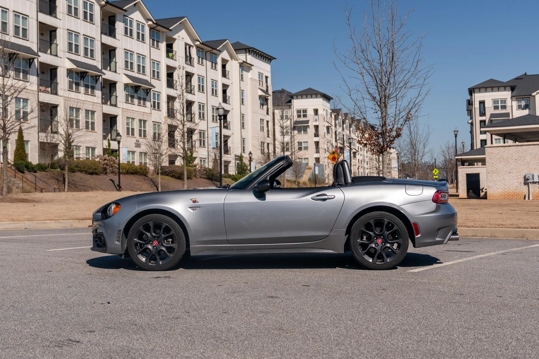 2017 Fiat 124 Spider - Image 6 of 31